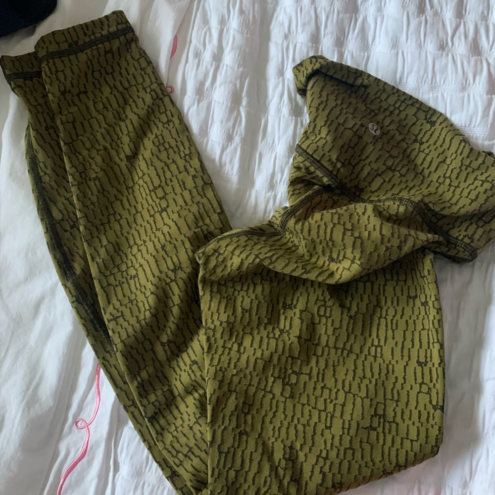 lululemon leggings size 6!!!